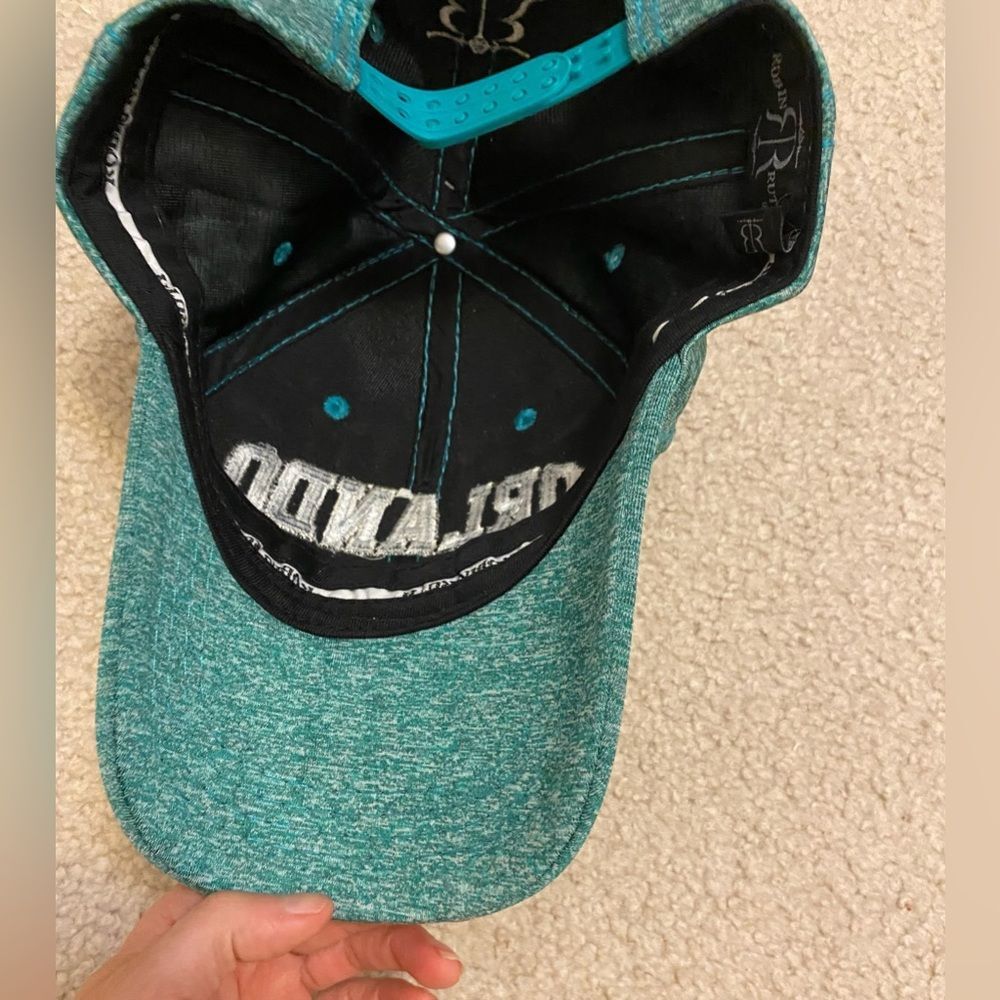 Robin Ruth Hats - Picture 2 of 5